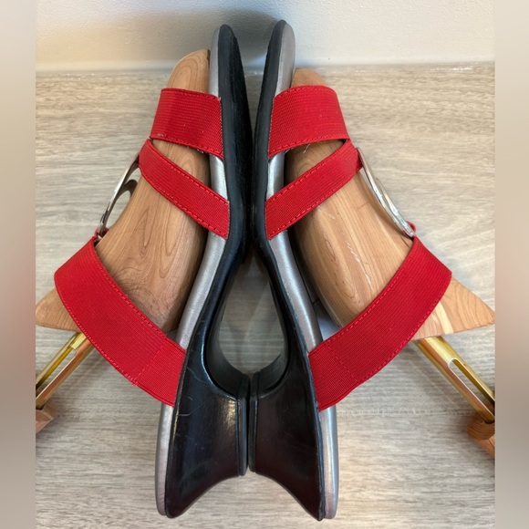 Karen Scott Women’s Red Evonne Elastic Comfort Slip on Slide Sandals | Size 9 - Picture 5 of 9